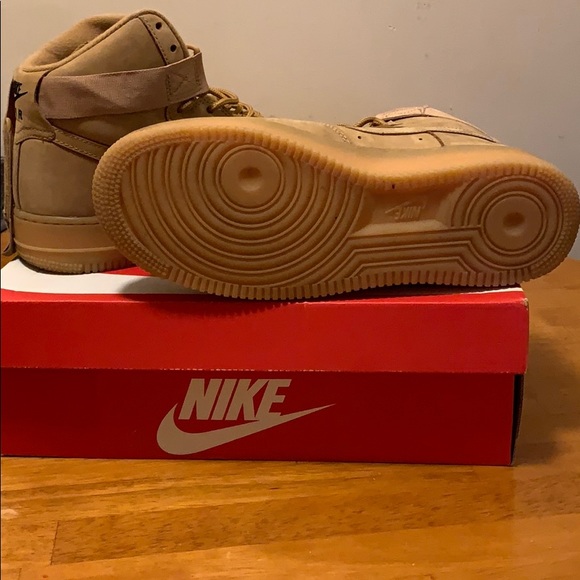 Nike Air Force 1 High’07 Wheat - MENS 8.5/WMNS 10 - Picture 2 of 3